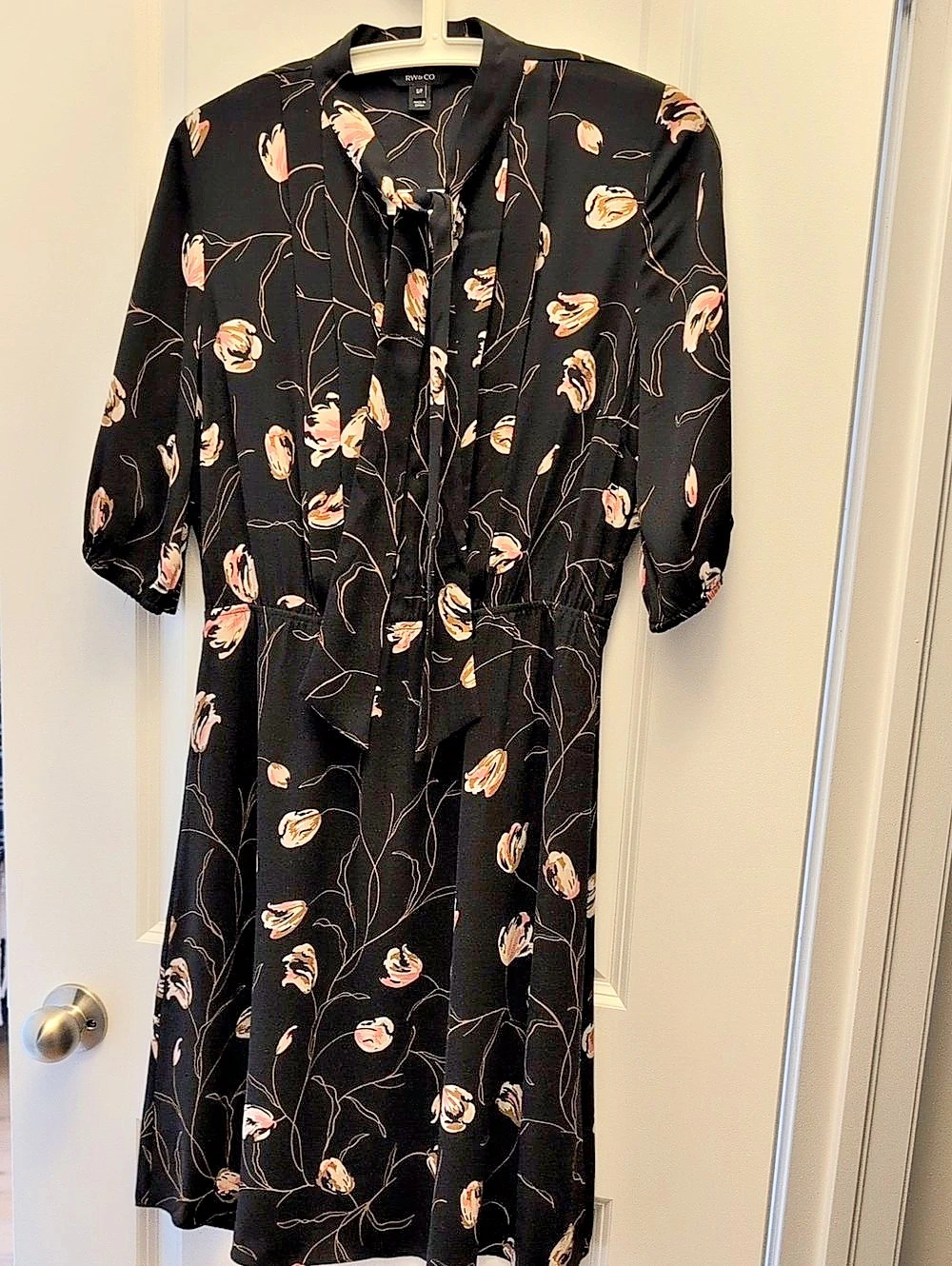RW&CO Floral Midi Dress in Black & Pink